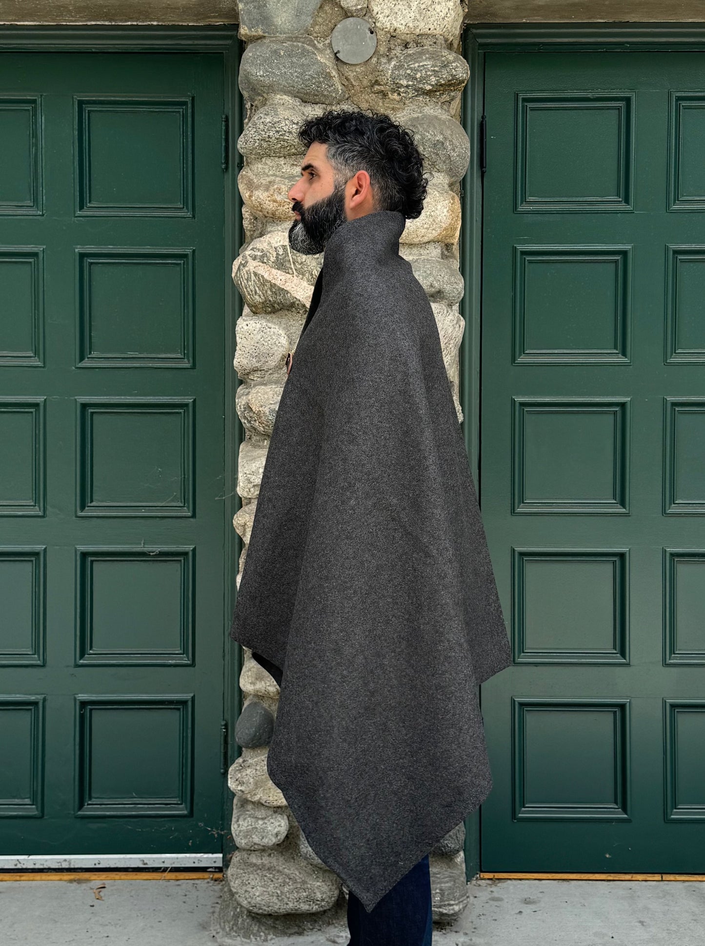 The Pine Mountain Poncho (Charcoal)